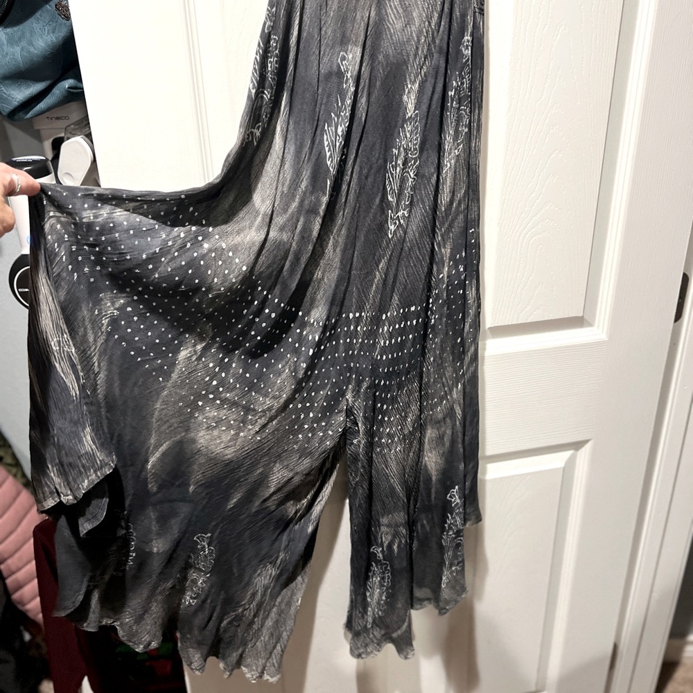 Boho summer-time outfit. Bathing suit cover up